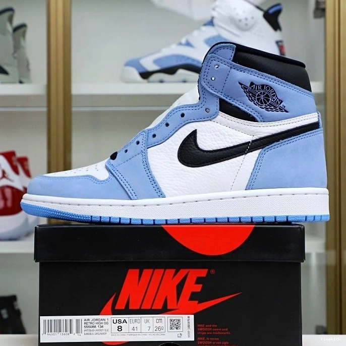 AIR HIGH OG 'UNIVERSITY RETRO 1 JORDAN 0112